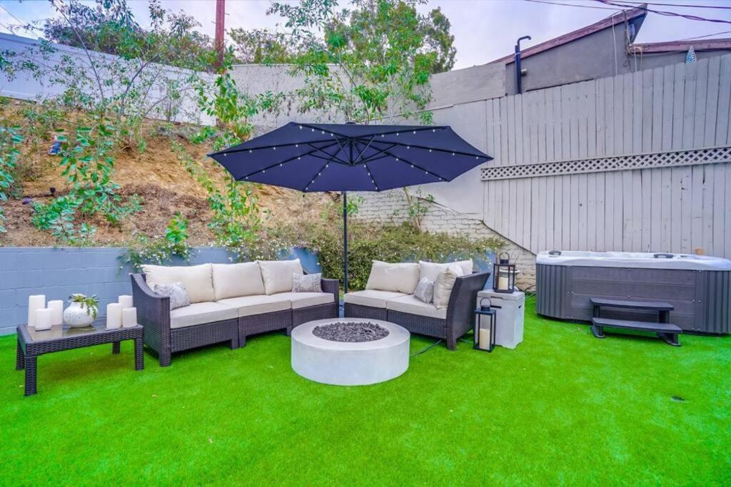 Hollywood Hills Retreat: Private Gym & Steam Hébergement de vacances *