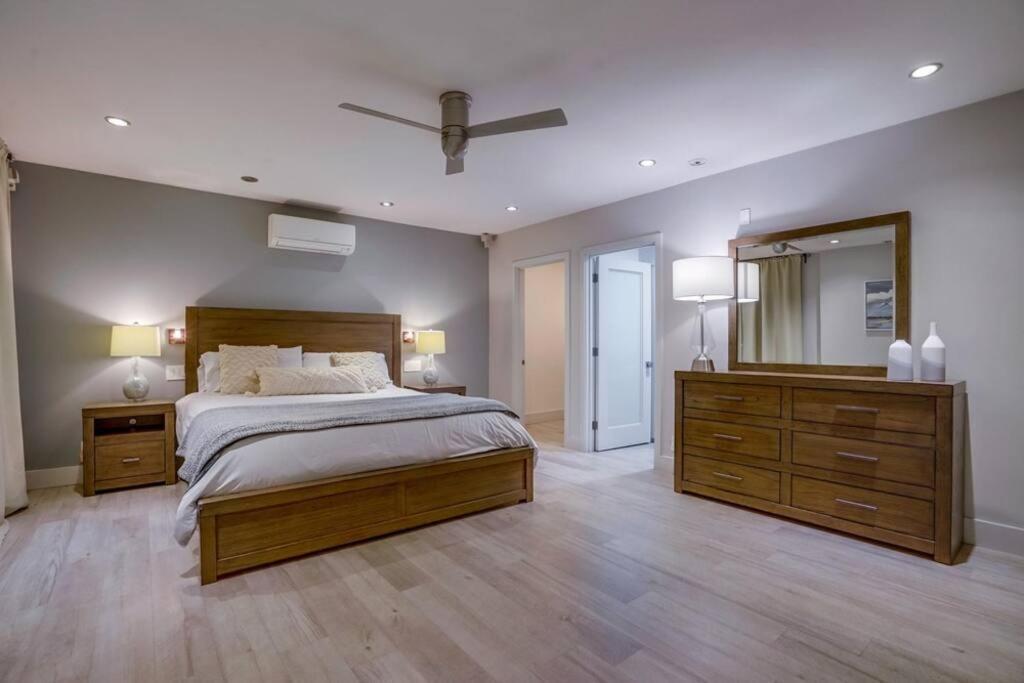 Hollywood Hills Retreat: Private Gym & Steam Hébergement de vacances Los Angeles